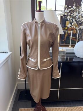 Oscar de la Renta Taupe Leather Jacket with Cream Trim